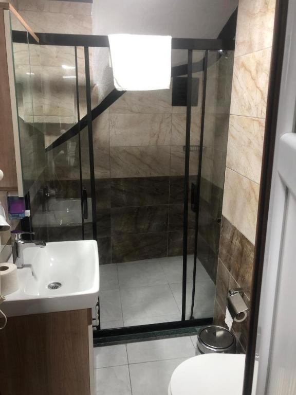 Laos Istanbul Town Hause Apartment Bilik gambar